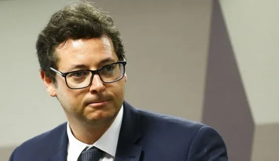 Bolsonaro exonera chefe da Secretaria de Comunicação da Presidência; almirante ocupa cargo