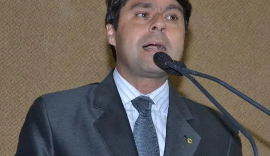 "Oportunidade para esclarecer o caso", diz Paulo Câmara sobre compra de respiradores na CPI da Covid