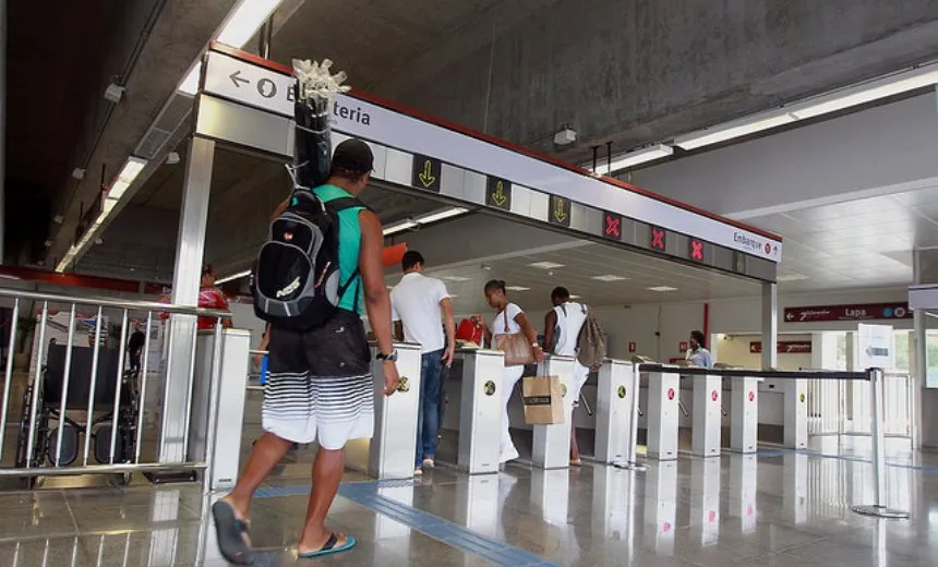&#8216;NATAL DA BAHIA&#8217;: Estações do metrô de Salvador viram palcos de apresentações musicais