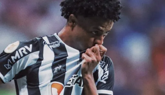 Bahia sai na frente, mas Keno crava a virada e Galo se torna campeão brasileiro de 2021 na Fonte Nova