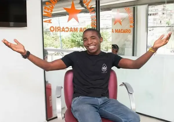  Valdir Cabeleireiro 