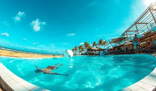 Clube de verão no litoral norte da Bahia anuncia data de reabertura; confira