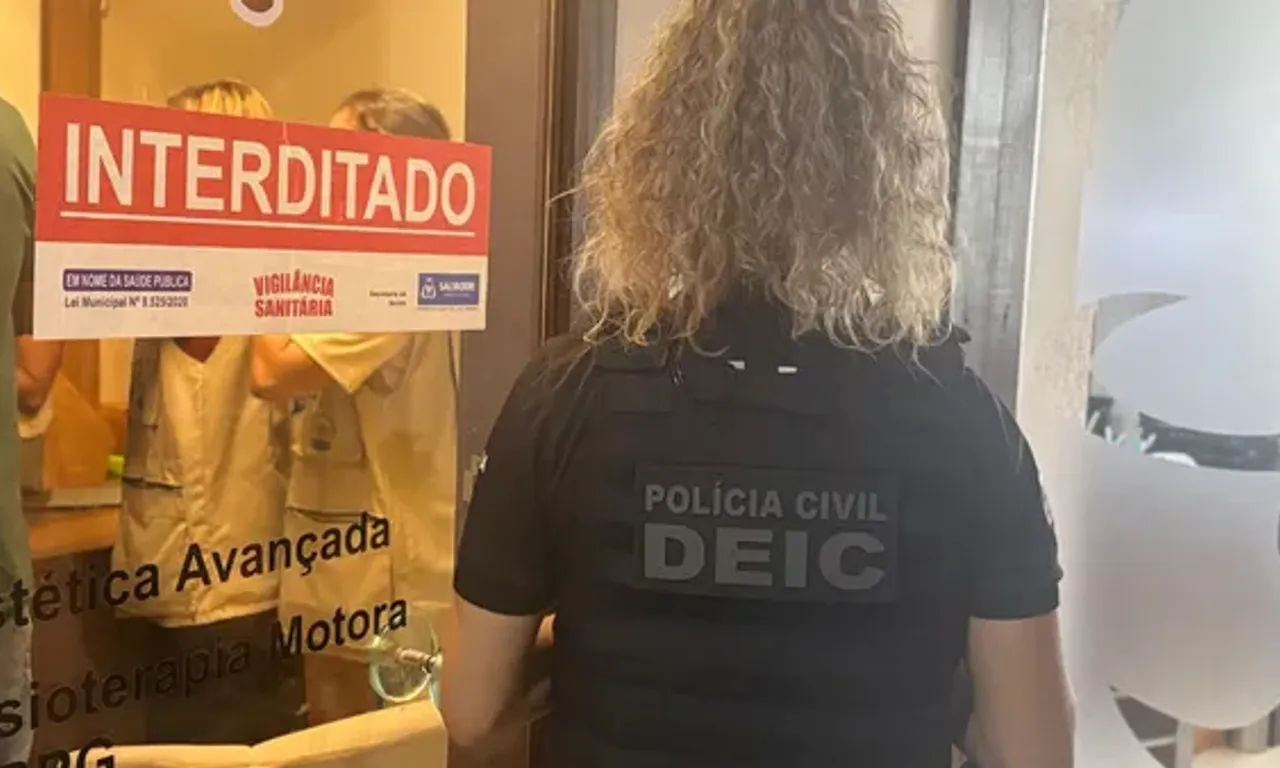 A Pol&iacute;cia Civil da Bahia prendeu 13 pessoas e interditou quatro cl&iacute;nicas de est&eacute;tica durante a Opera&ccedil;&atilde;o Pept&iacute;deos. | Foto: Ascom/PCBA
