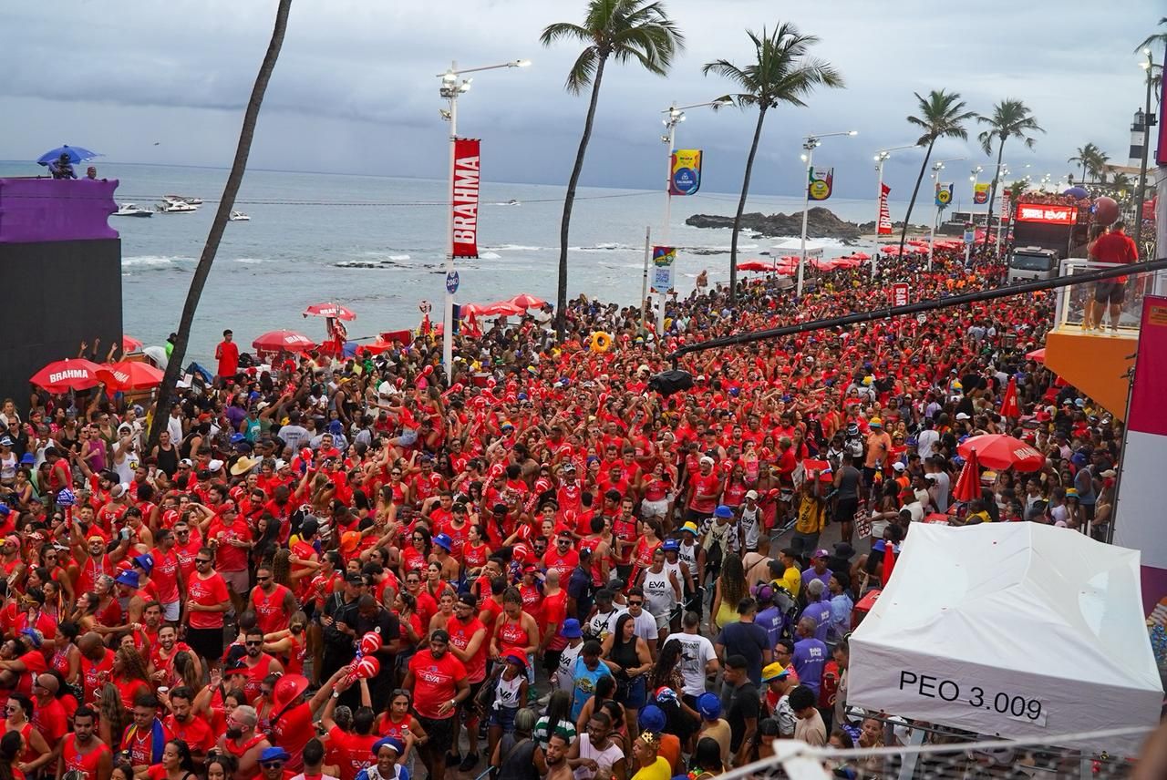 Bloco No Carnaval De Salvador Barra    Fotos @carollevy.fotografia   Ag. F Pontes
