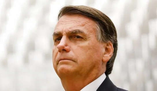 Bolsonaro concede perdão a policiais envolvidos no massacre do Carandiru