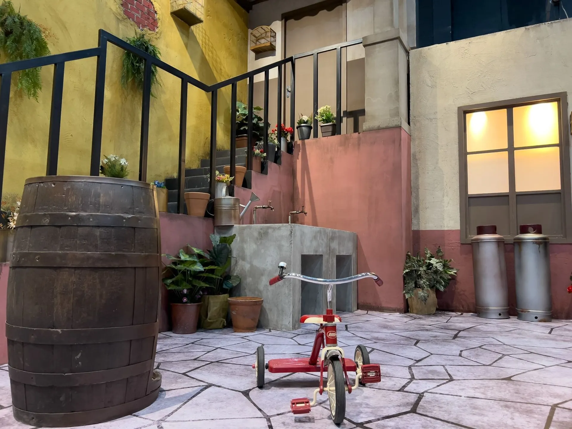 Chaves: maior exposição do mundo traz cenários e figurinos a Salvador