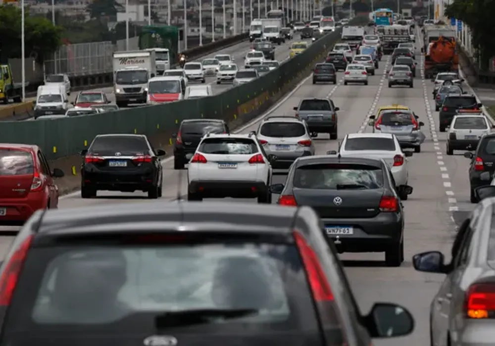 Maioria das rodovias j&aacute; est&atilde;o funcionando normalmente