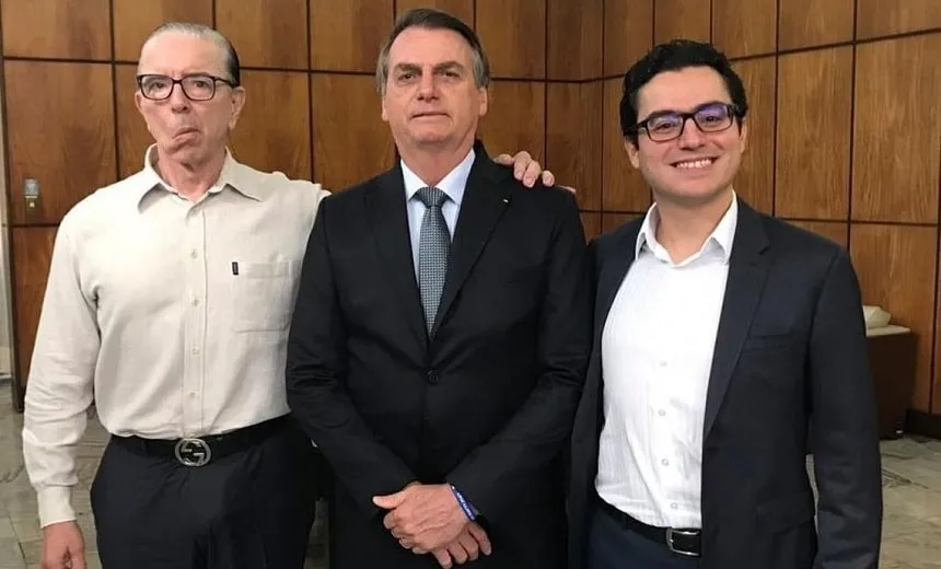 Presidente Jair Bolsonaro será operado para correção de hérnia