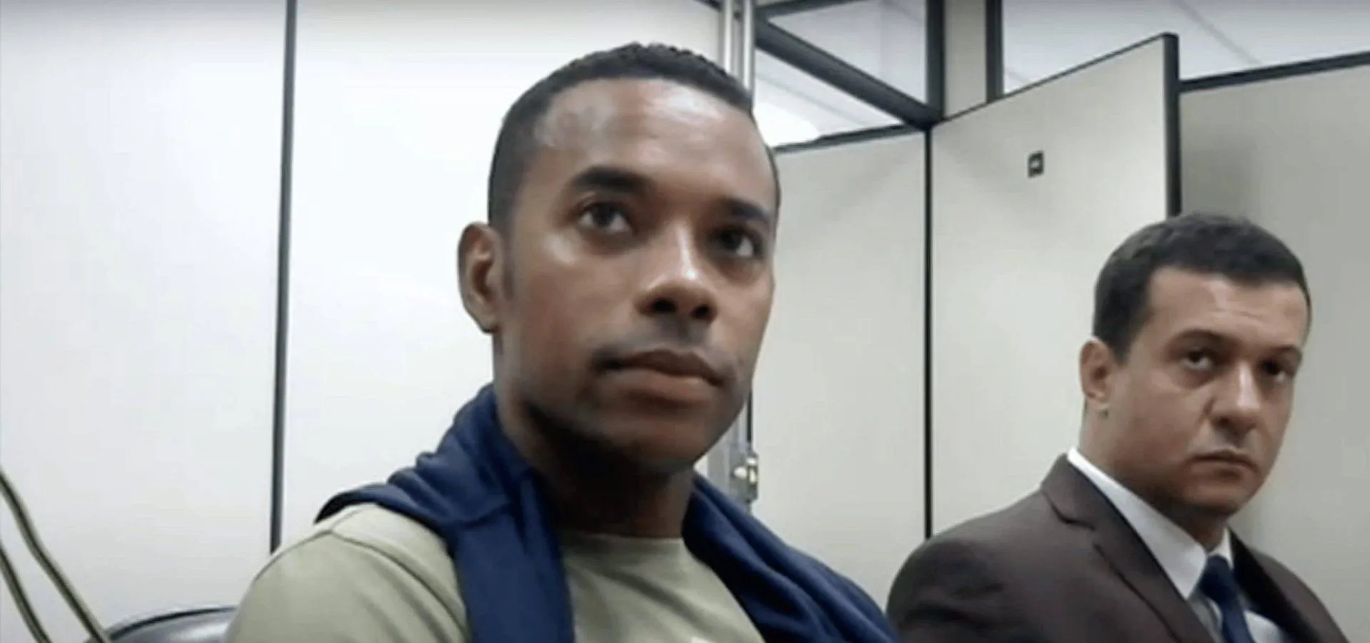 Defesa de Robinho faz pedido por revogação da prisão ao Supremo Tribunal Federal