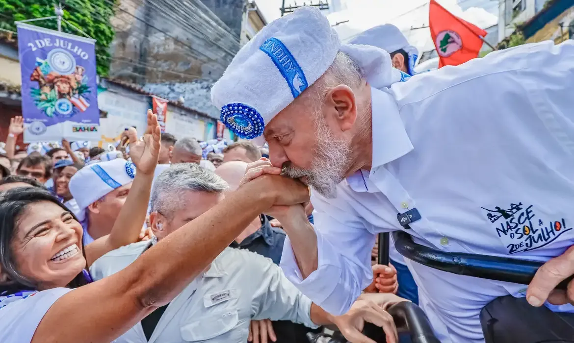 Quaest: Lula aparece à frente em todos os cenários de 1º turno