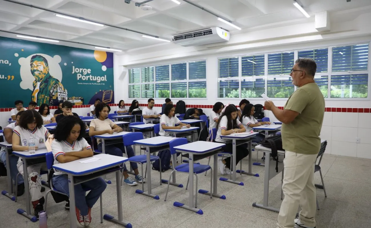 Professores que atendem alunos com deficiência terão adicional salarial