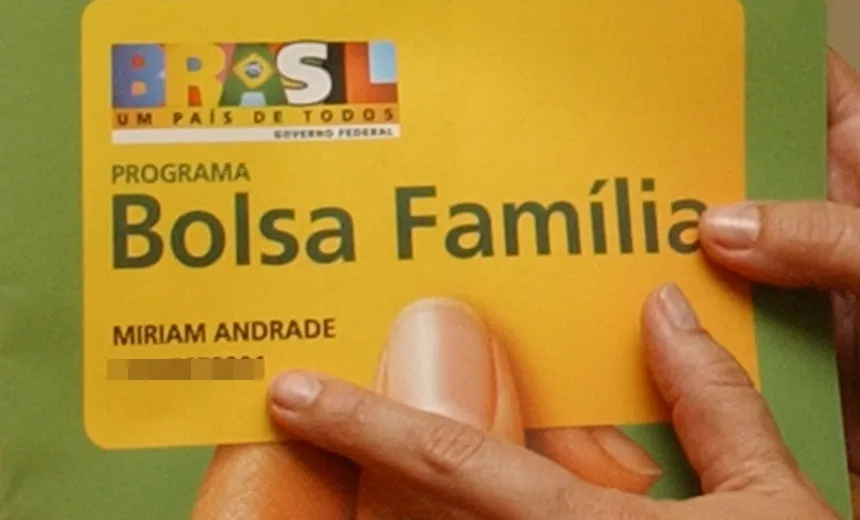Governo federal publica decreto com reajuste de 5,67% para o Bolsa Família