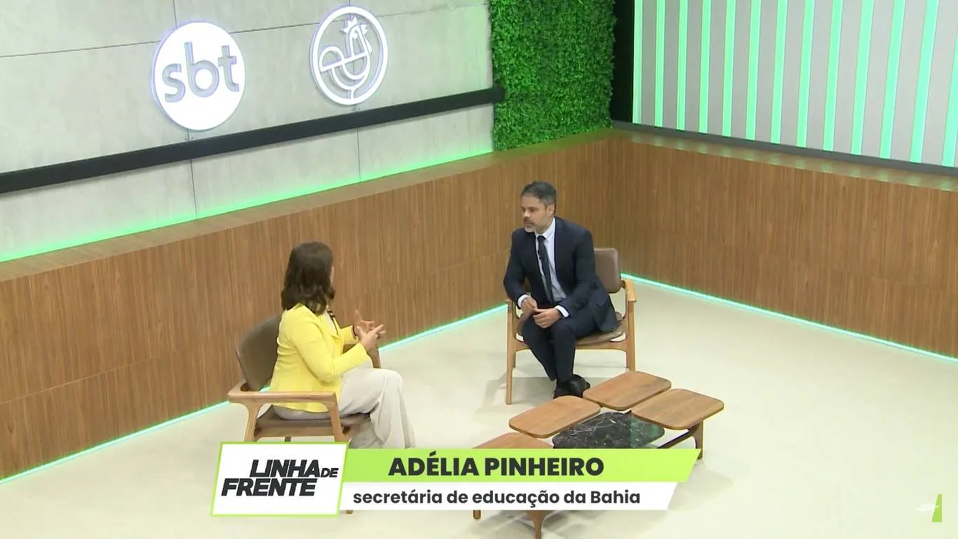 Secretária de Educação se coloca 'à disposição' para disputar prefeitura de importante cidade da Bahia