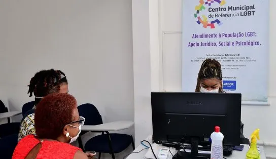 CadÚnico Itinerante oferece serviços à população LGBT; público pode fazer inscrição e atualização do cadastro
