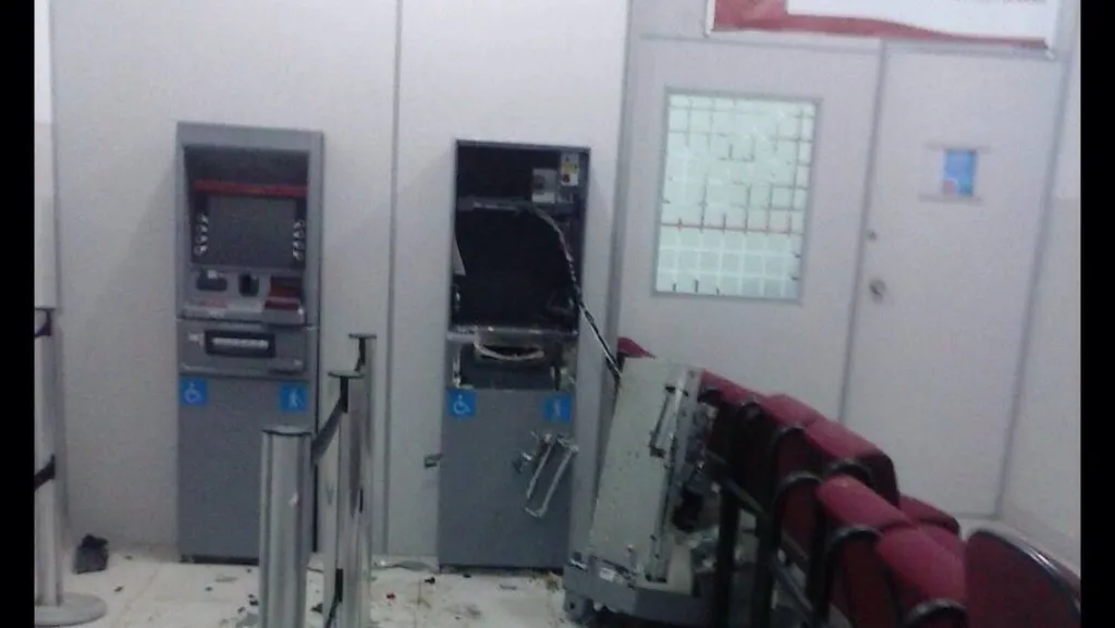 Caixa eletrônico é explodido em Cabaceiras do Paraguaçu