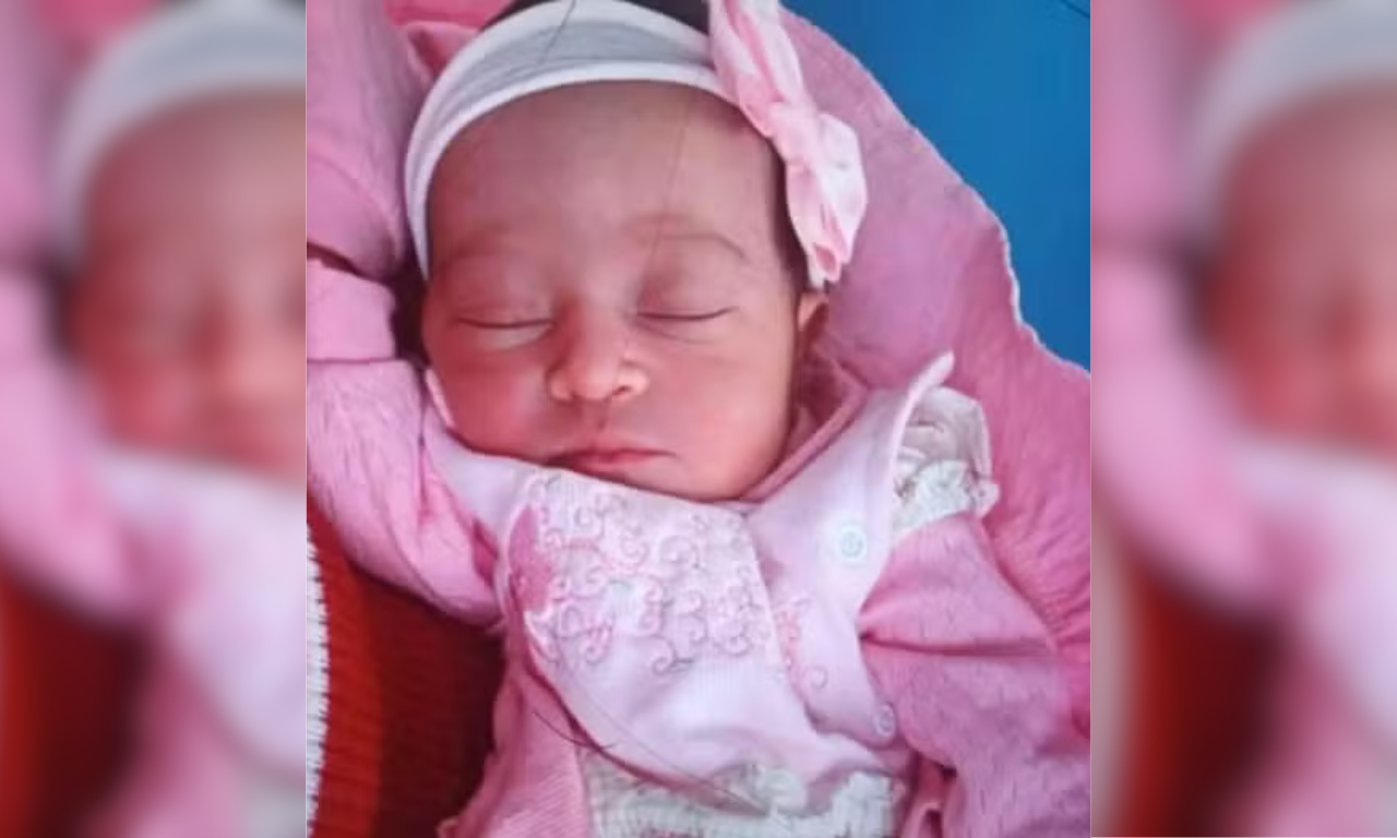 Recém-nascida é encontrada morta no quintal da casa de família. Foto: Reprodução | X