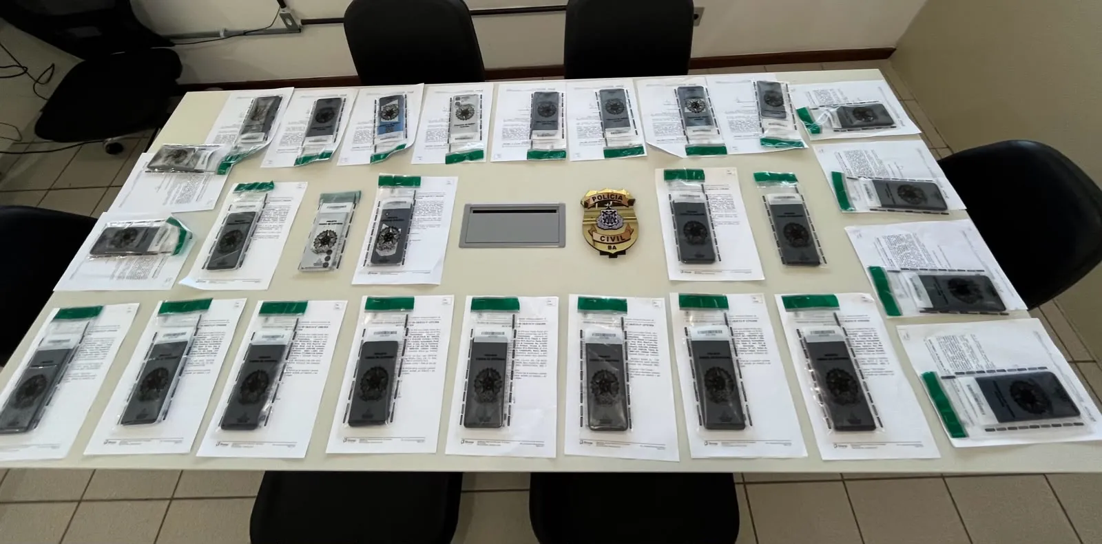 Celulares apreendidos durante Operação Mobile 360