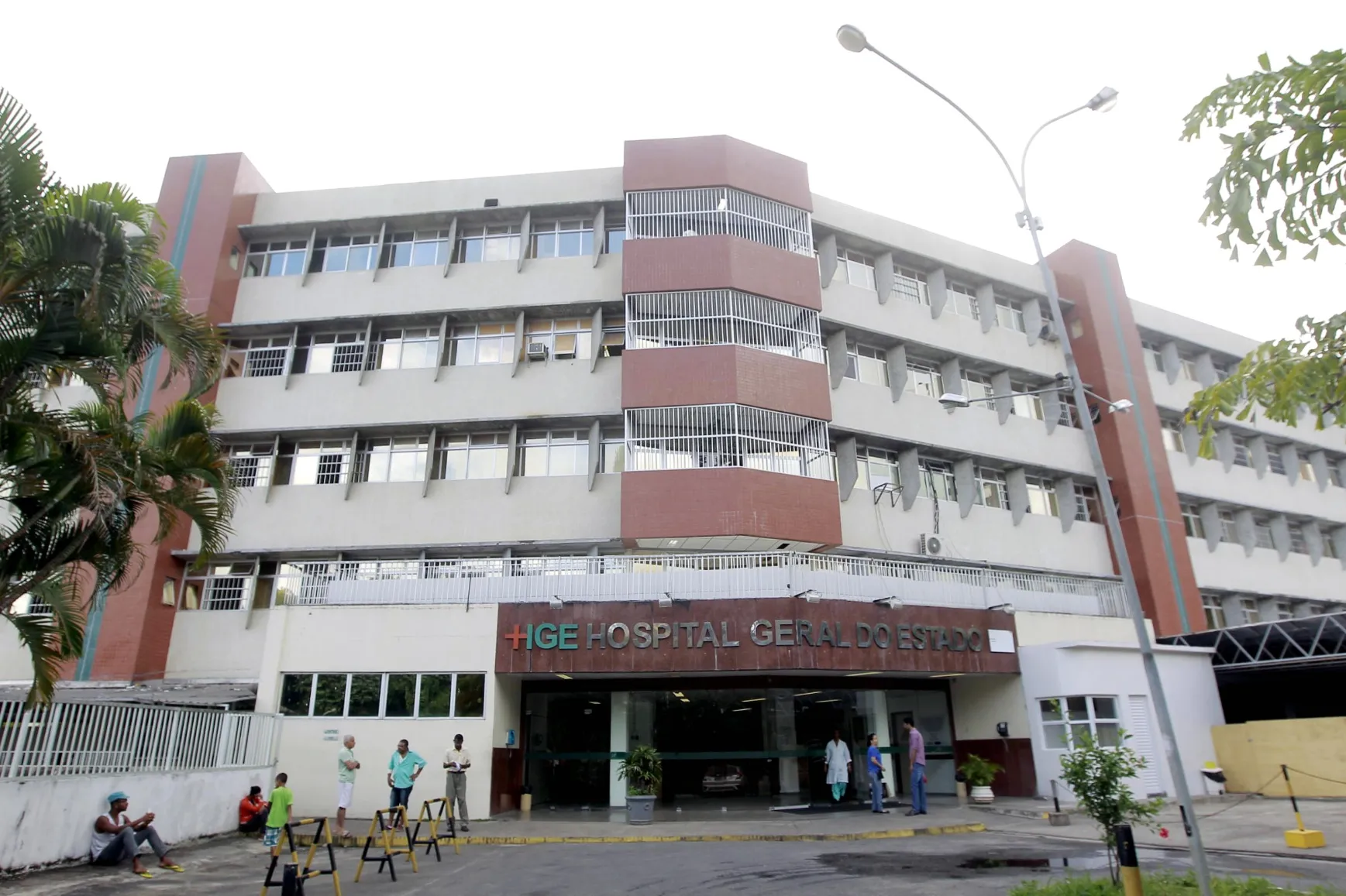 Tentativa de assalto termina com uma pessoa baleada em Salvador