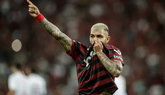 Sensitiva diz que avião com o Flamengo vai cair após jogo na Argentina e "culpa" Gabigol por tragédia; "se ele entrar, não volta" 