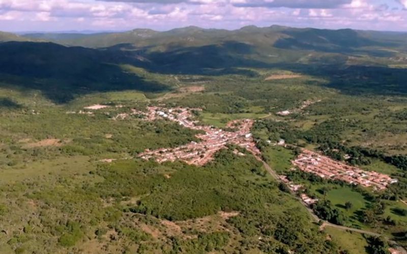 O nome &ldquo;esmeralda&rdquo; vem do grego smaragdos, que significa &ldquo;pedra verde&rdquo;, e j&aacute; era admirada por civiliza&ccedil;&otilde;es antigas como os eg&iacute;pcios, incluindo a rainha Cle&oacute;patra/Foto: Reprodu&ccedil;&atilde;o&nbsp;