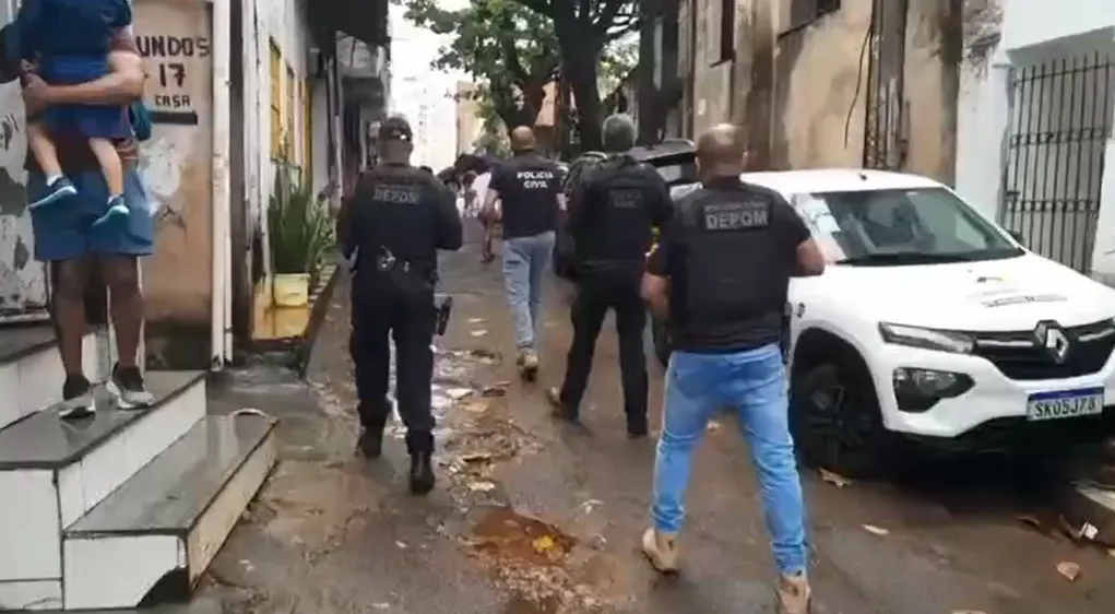 Mulher presa por suspeita de stalking. Foto: Ascom PC