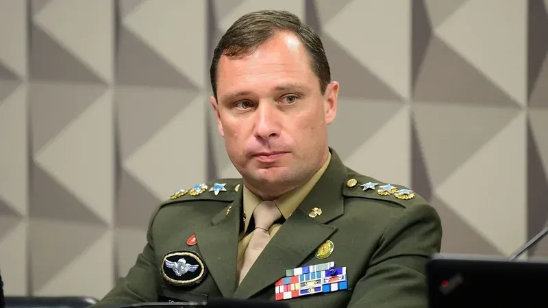 Foto de Mauro Cid tirada durante depoimento do STF