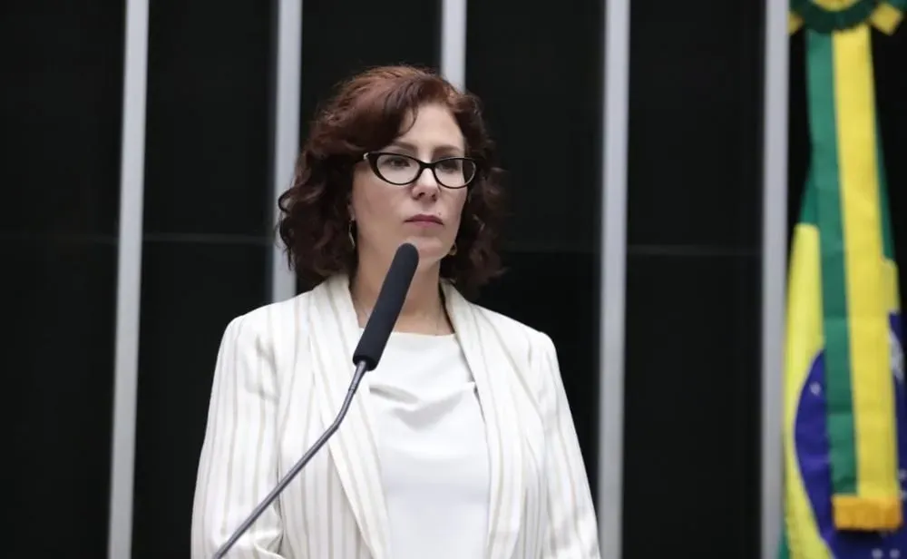 Carla Zambelli é presa na Itália, informa Ministério da Justiça