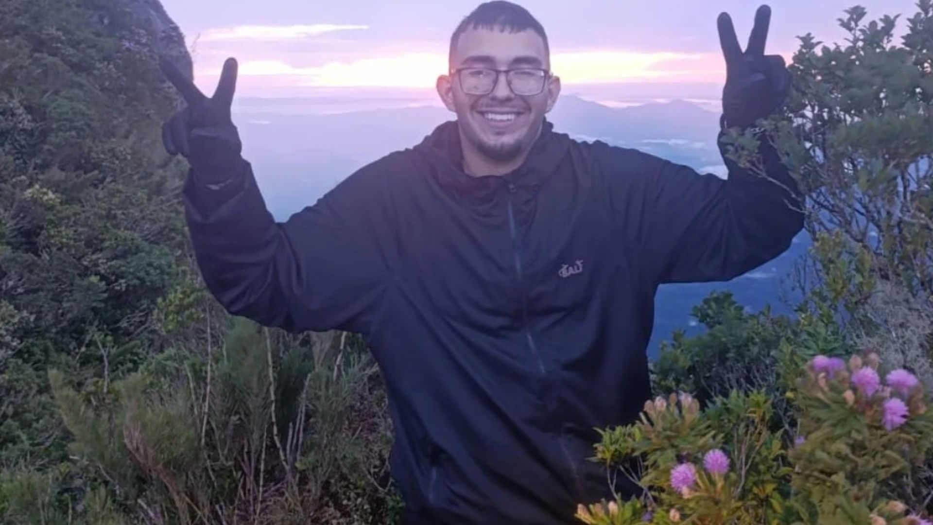 Jovem encontrado ap&oacute;s desaparecer no Pico Paran&aacute;. | Foto: Redes sociais