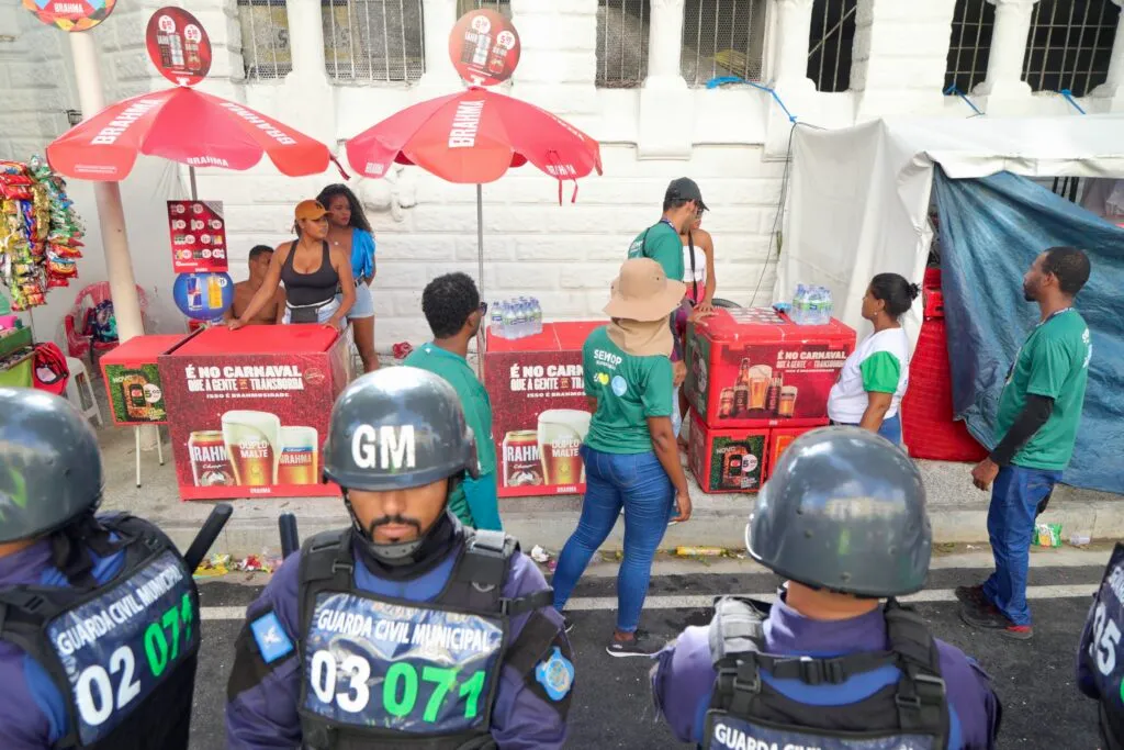 Começa o cadastramento de ambulantes para as festas populares de Salvador