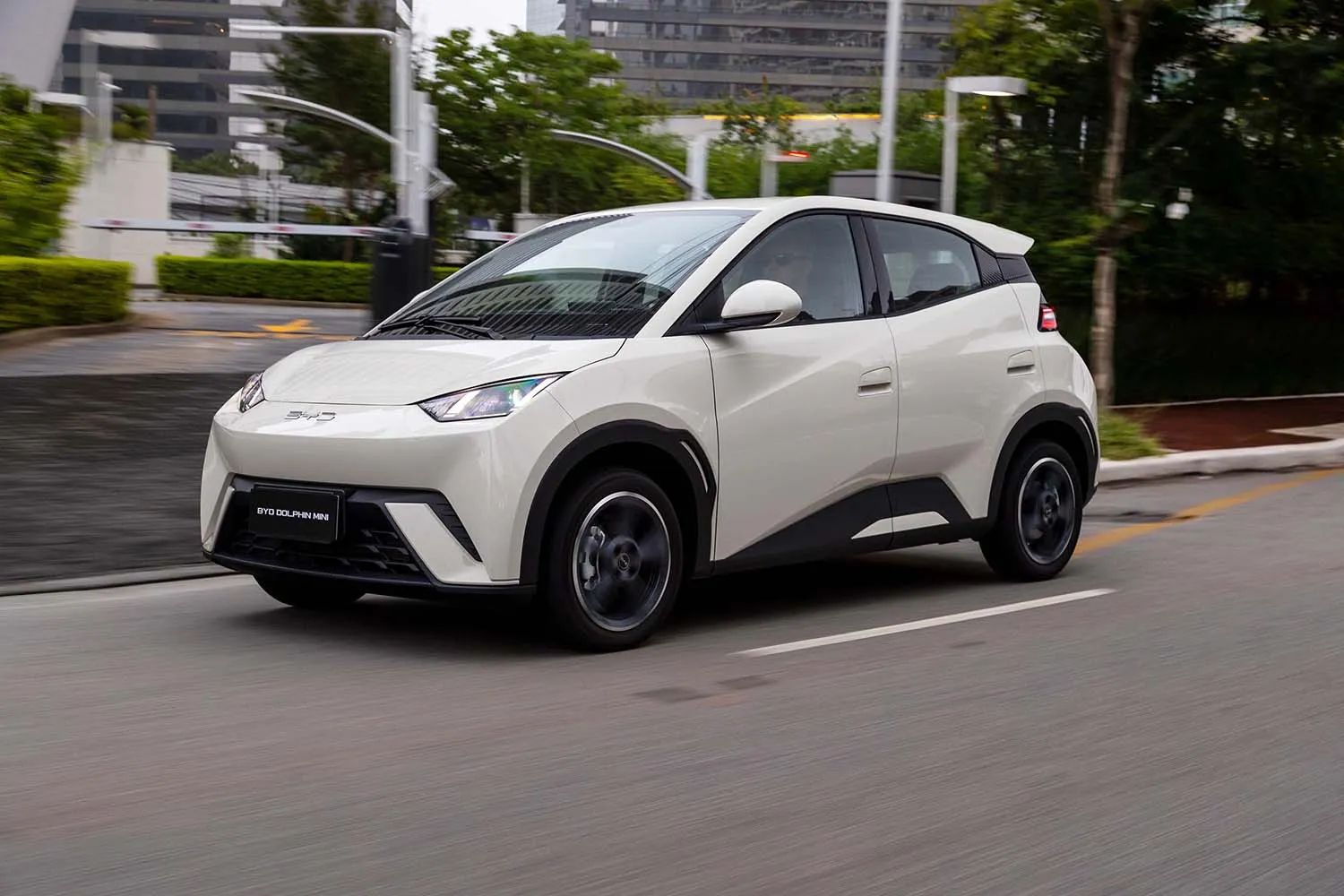Bahia pode exigir recarga para veículos elétricos em estacionamentos