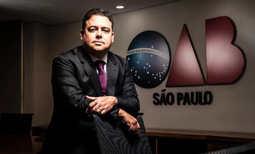 Presidente da OAB diz que vai à Justiça pedir esclarecimentos de Bolsonaro