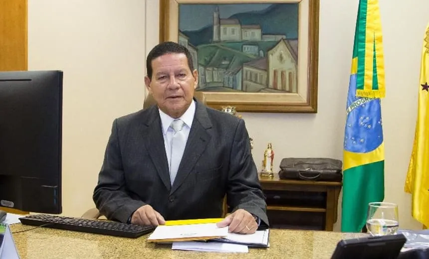 Mourão diz que aborto é decisão da mulher: “minha opinião como cidadão”