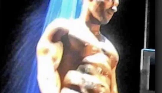 Vaza nude do ator Jesse Willians e internet vai à loucura; "sempre amei teatro. Agora, amo mais ainda" 