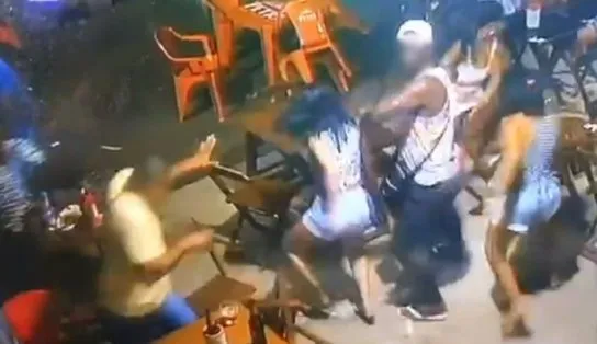 "Uma coisa de louco", diz cantor que foi testemunha da execução de subtenente dentro de bar 