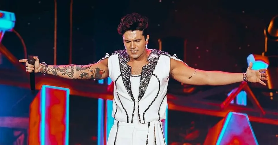 Luan Santana tem alta de hospital e repousa em casa após se sentir mal em MG