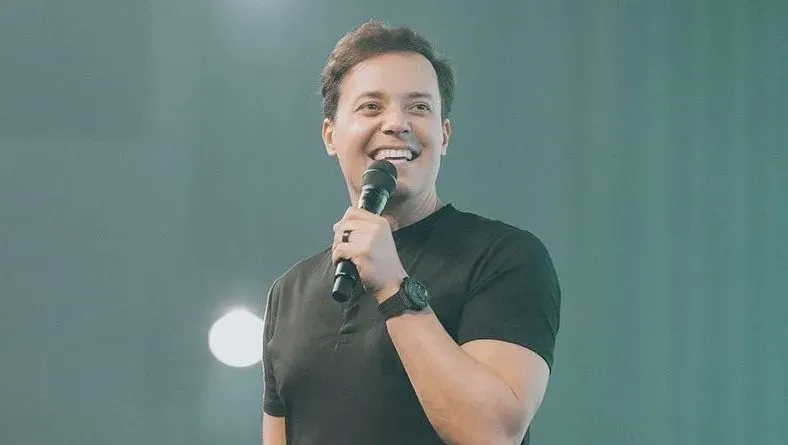 Pastor André Valadão cria 'área VIP' em igreja para figuras públicas