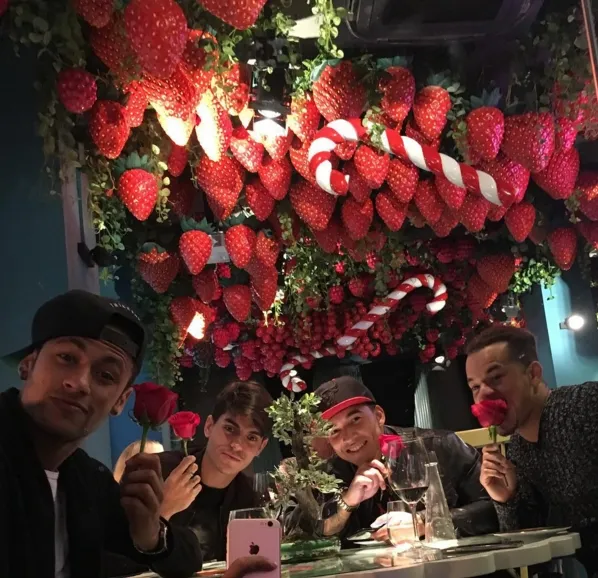 Neymar prepara mega festa de Réveillon em Barcelona