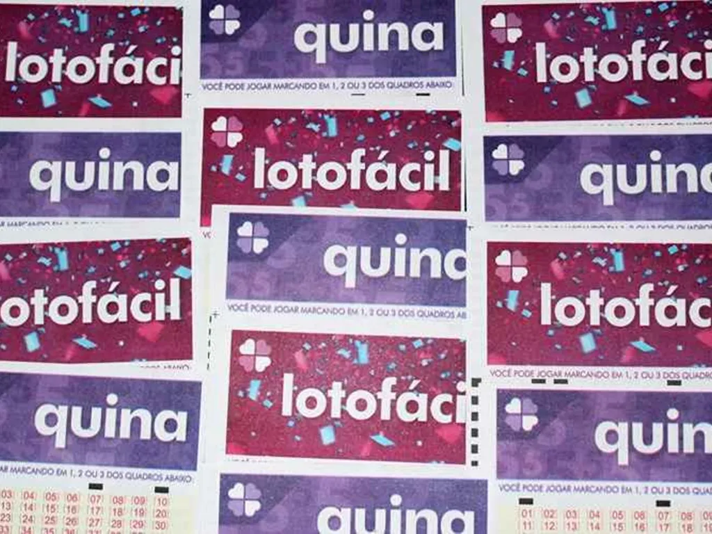 Sorteios da Lotofácil e Quina acumulam nesta sexta; veja premiações