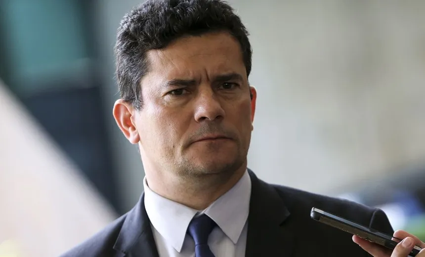 Moro diz que objetivo de vazamento de mensagens é "invalidar Lava Jato"