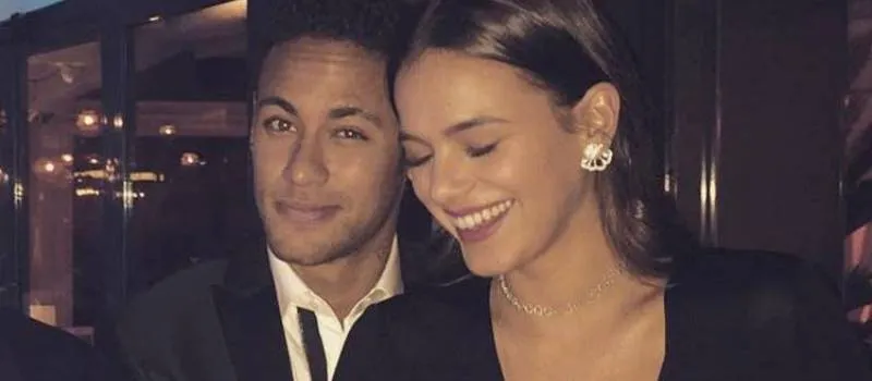 OUÇA: Romance de Neymar e Marquezine vira inspiração para música sertaneja