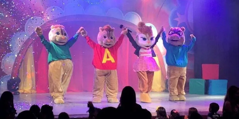 Espetáculo “O Musical dos Esquilos” no Teatro Jorge Amado