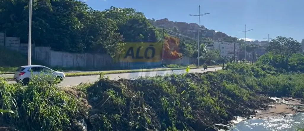 Um homem de 27 anos foi encontrado morto na Avenida Mário Sérgio Pontes de Paiva, no bairro de Canabrava, em Salvador, na manhã desta quarta-feira (10).