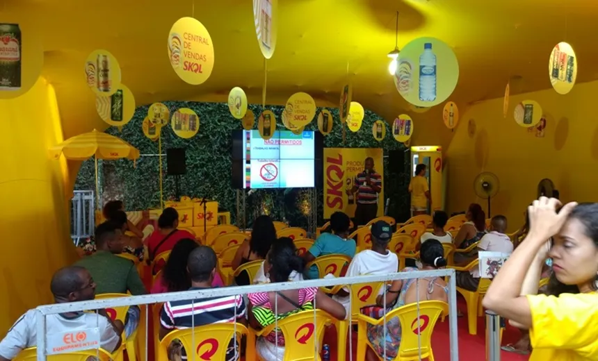 OLHO NO PRAZO: Entrega de kits para ambulantes do Carnaval segue até esta quarta-feira