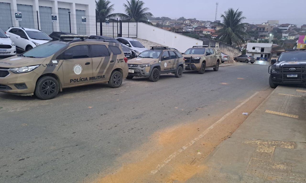 Fac&ccedil;&atilde;o No Baixo Sul Da Bahia