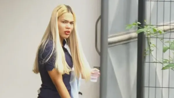 Blogueira detida em operação contra venda de canetas emagrecedoras em Salvador. Foto: TV Aratu