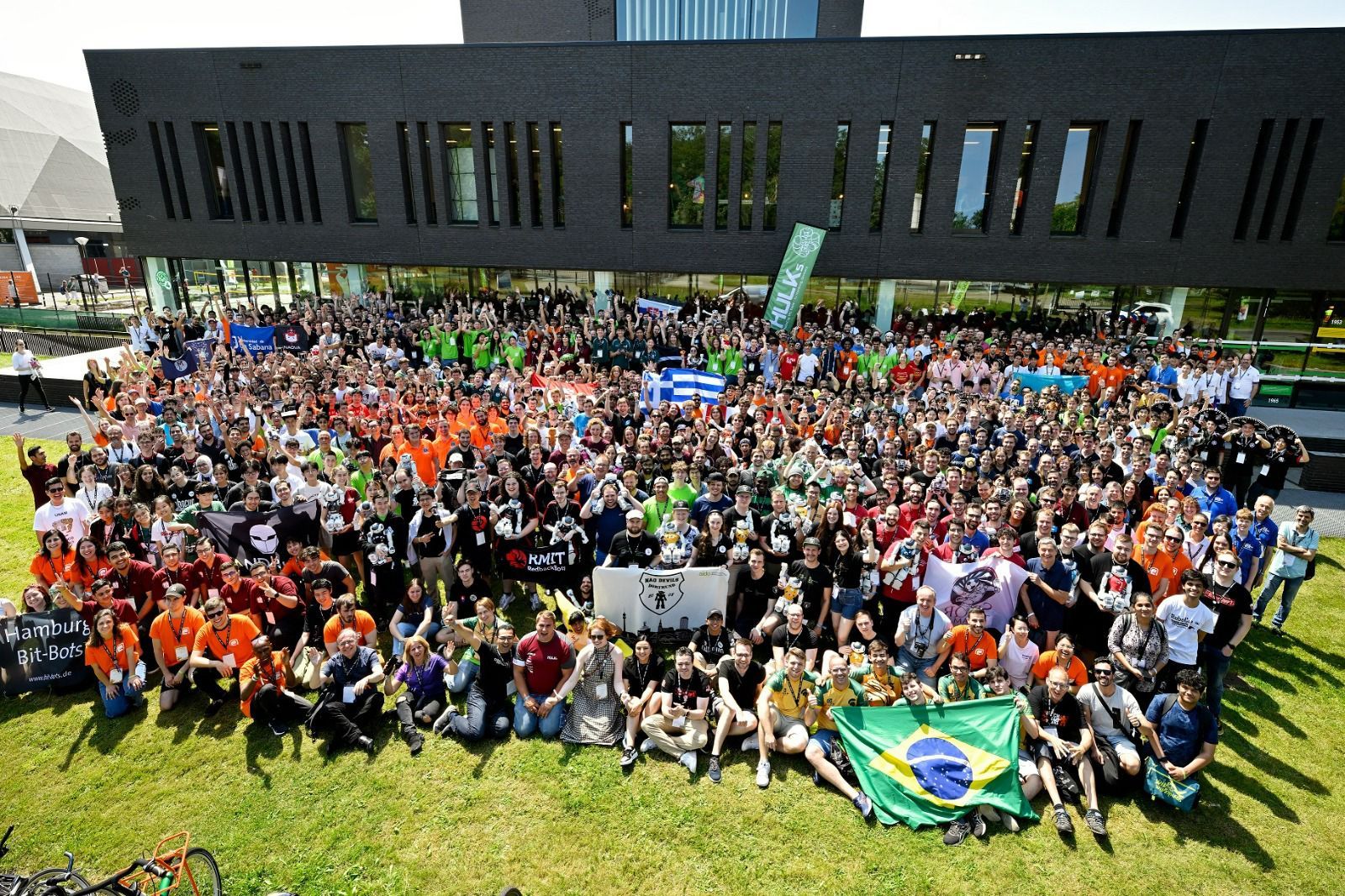 Equipes da RoboCup 2025. Foto: Divulgação / Ascom RoboCup Brasil
