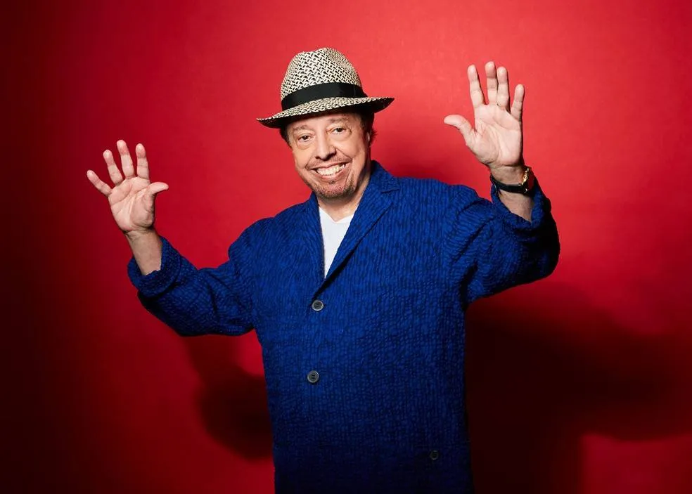 Morre Sergio Mendes, aos 83 anos; pianista venceu Grammy e lançou sucesso com Black Eyed Peas