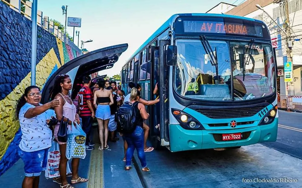 Prefeitura baiana aumenta passagem de ônibus em 1 real