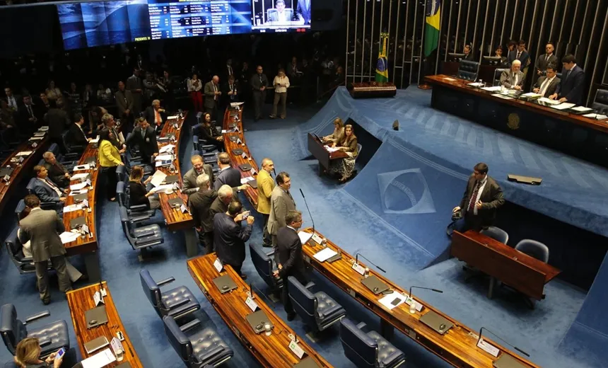 Senado aprova revogação de decreto que flexibiliza acesso a armas