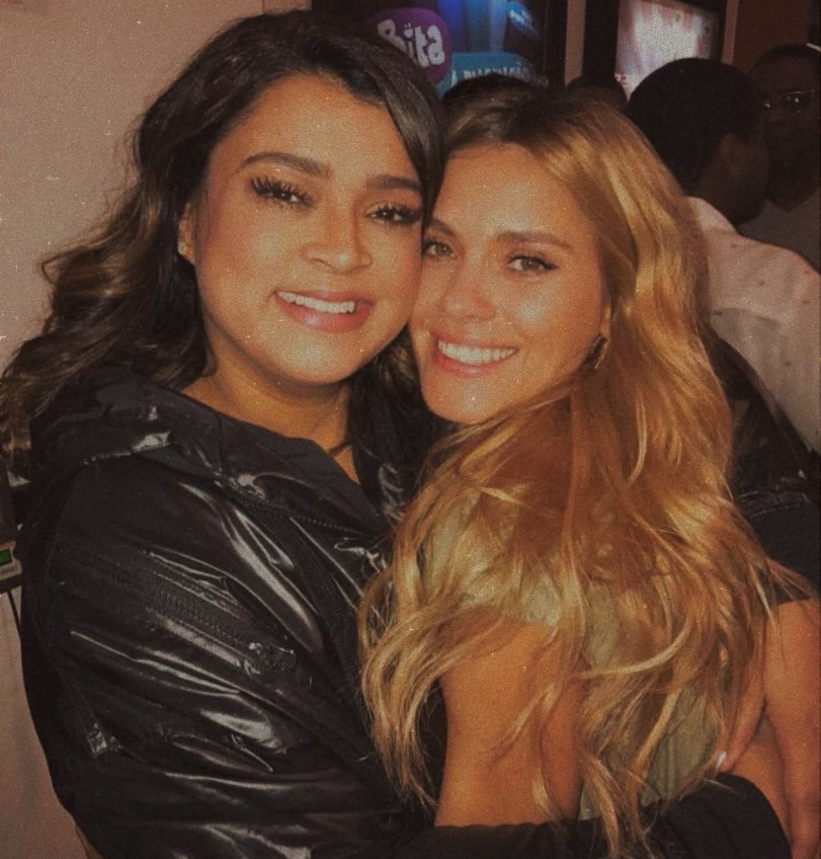 Carolina Dieckmann destacou a importância da autenticidade no laço entre elas e criticou manifestações de oportunismo após a morte de Preta Gil. | Foto: Redes Sociais